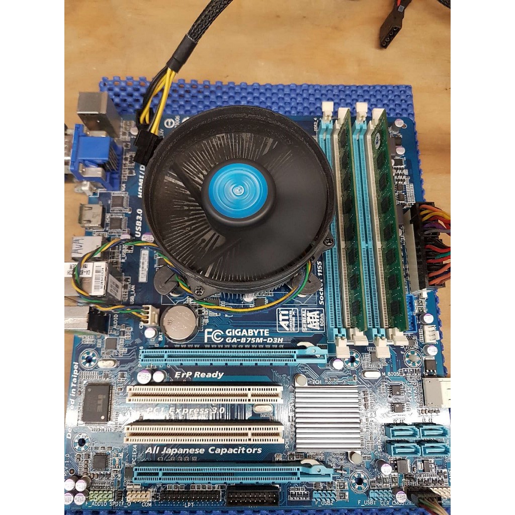 GIGABYTE 技嘉 GA-B75M-D3H rev. 1.0 1155 主機板 附擋板 風扇 CPU 正常 🖥️