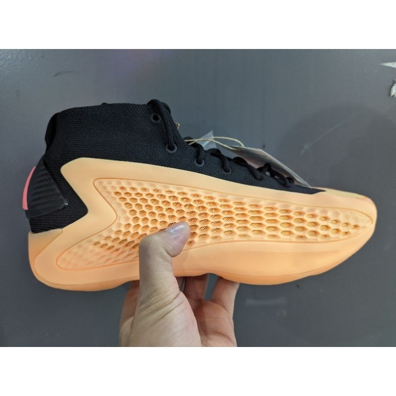 南🔥2023 12月 Adidas 愛迪達 AE 1 WITH LOVE 籃球鞋 IF1859  運動鞋 橘黑色 蟻人