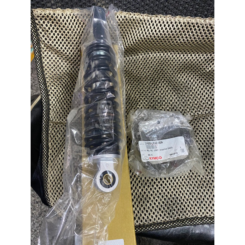 飛達ㄧ族-many110後臂震器+整流器合購價$2050元