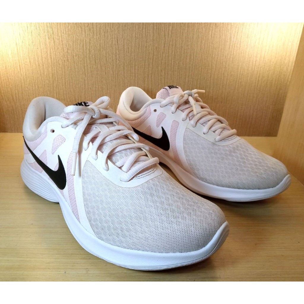 NIKE WMNS REVOLUTION 4 淺粉白  慢跑/運動鞋 休閒鞋-女(特約保留 非約定者請勿下單)