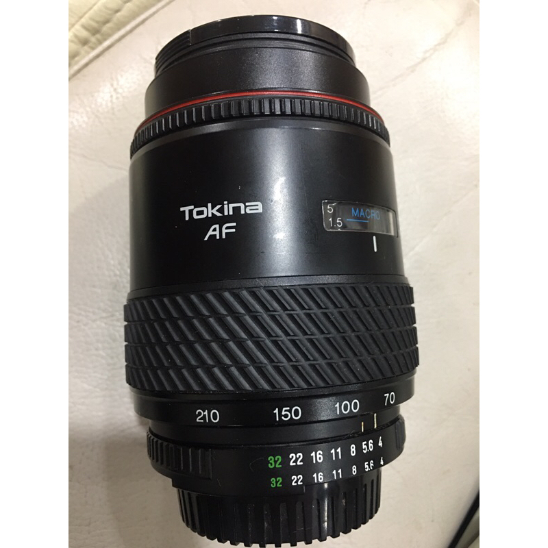 TOKINA AF 70-210mm 1:4-5.6 鏡頭長時間沒用難免受潮發霉清洗細微發霉評估約800～1000元