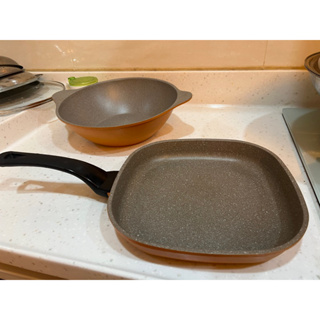 MONCROSS 瑞士品牌 方型平煎鍋 27cm 和 圓型煎鍋 28.5cm 一起賣 全新