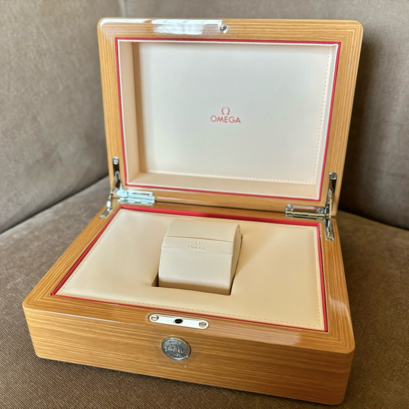 Omega 原廠 梨花木 錶盒 歐米茄 原廠盒裝 僅一個