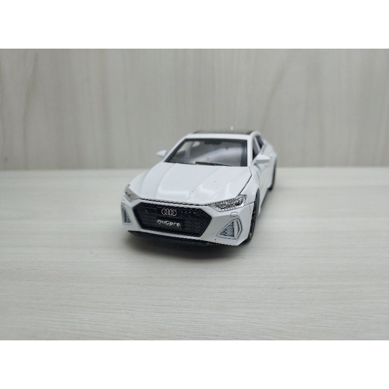 全新盒裝1:32 ~奧迪 AUDI RS7 白色 合金 模型車 聲光車 玩具 兒童 禮物 收藏 交通