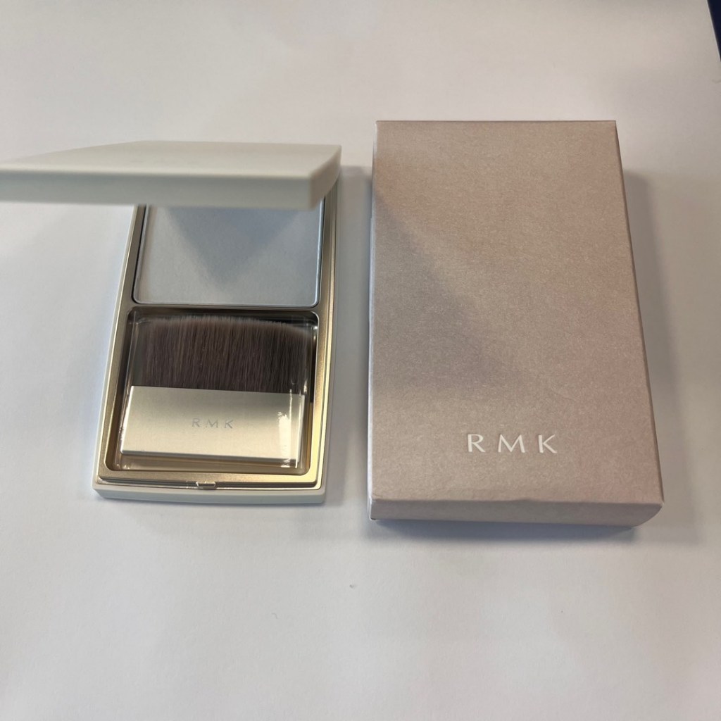 預購⚡ RMK 絲柔定妝餅 Silk Fit Setting Powder 9.8g 蜜粉餅 粉蕊