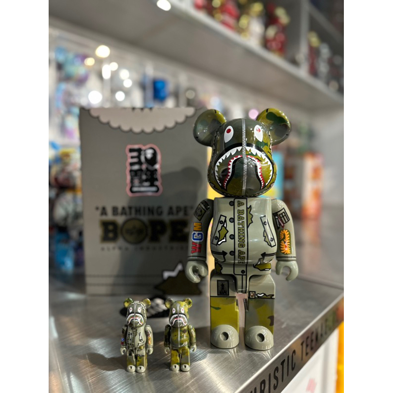 BE@RBRICK 庫柏力克熊 bearbrick BAPE x ALPHA N3B 熊王 a bathing ape