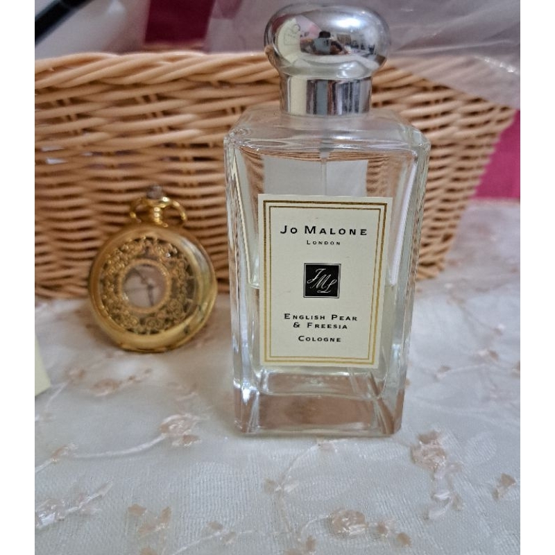 JO MALONE LONDON 祖馬龍（英國倫敦）小蒼蘭香水 泰國免稅店購買，原100ML，剩大約40cc(目測）