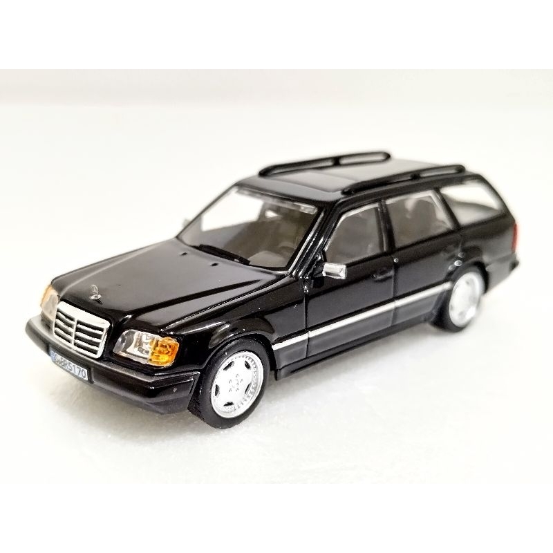 （現貨) Mortal 1:64 Benz S124 E300 旅行車 黑色款