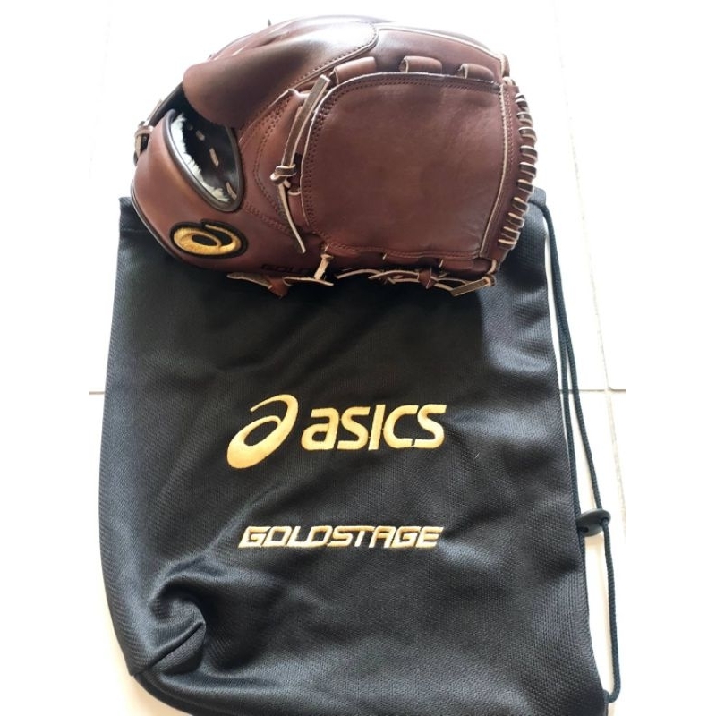 ASICS 亞瑟士軟式一級日規全牛皮棒壘球手套LOGO立體刺繡標附原廠刺繡手套袋如圖。