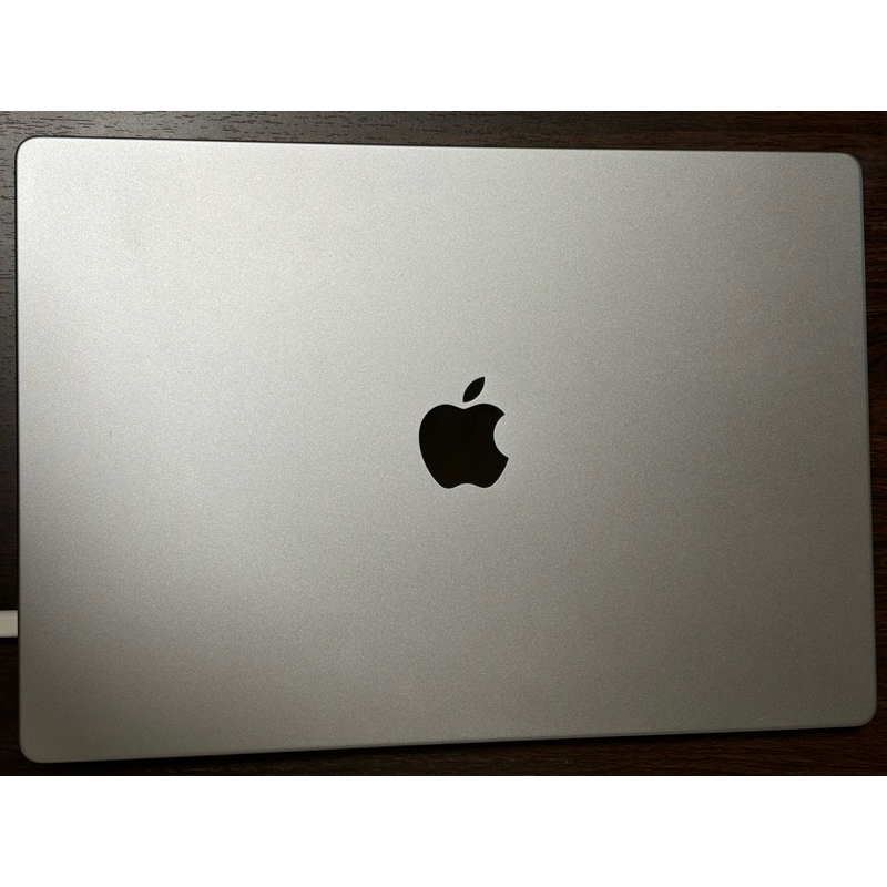 MacBook Pro 16吋 M1 Pro 保固2025/06/17