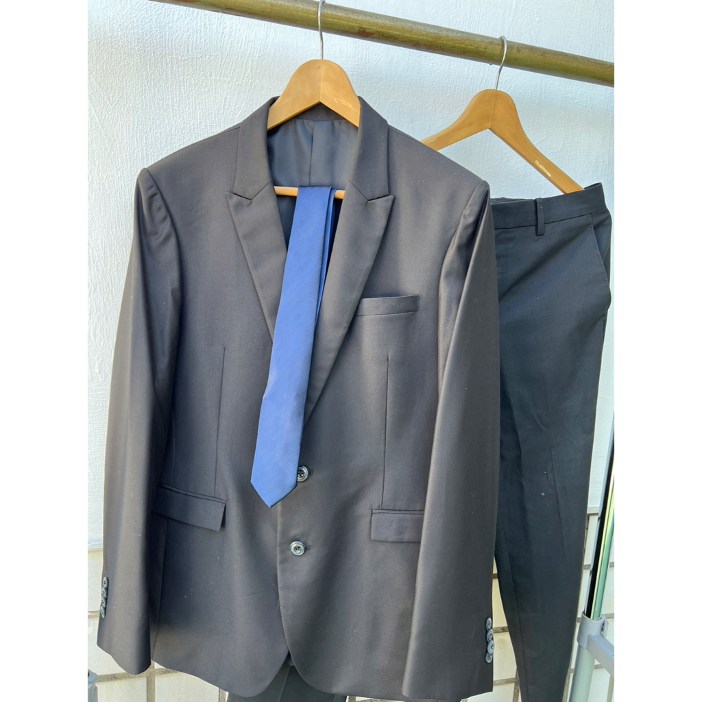 plain-me 雙釦 成套 西裝外套 劍領 合身 商務 L號 (附成套西裝褲&amp;藍色領帶&amp;黑色真皮皮帶)