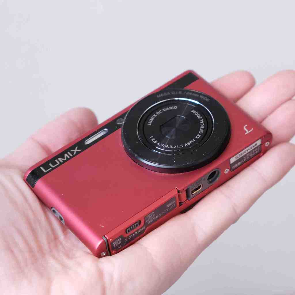 Panasonic LUMIX DMC-XS1 CCD 數位相機 (14mm 超輕薄機身)