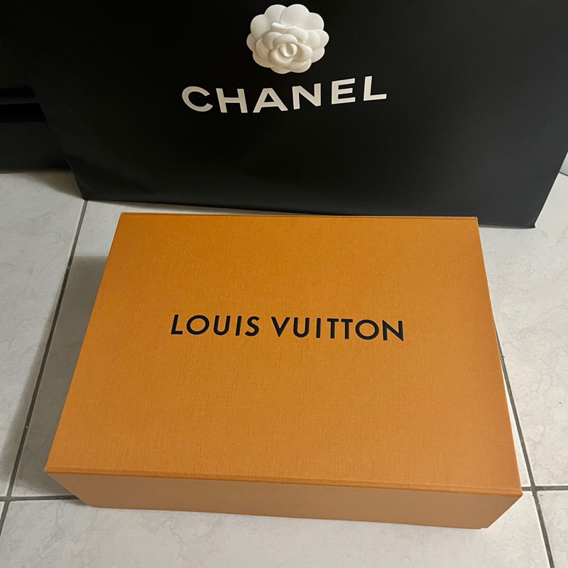 LV   Louis Vuitton  路易威登  紙盒  / 香奈兒紙袋