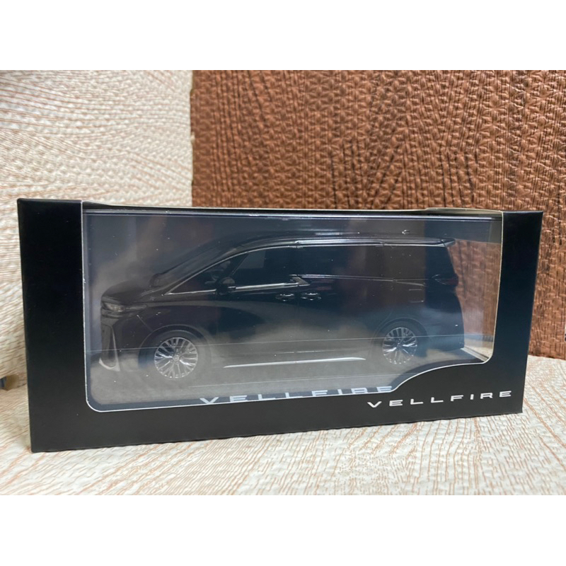 Toyota vellfire (alphard 雙生車）黑色 1/30 日規原廠模型車