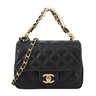 CHANEL Mini Flap Bag經典菱格紋小羊皮珍珠鏈帶翻蓋斜背包(黑色)｜JS Maxx官方旗艦館