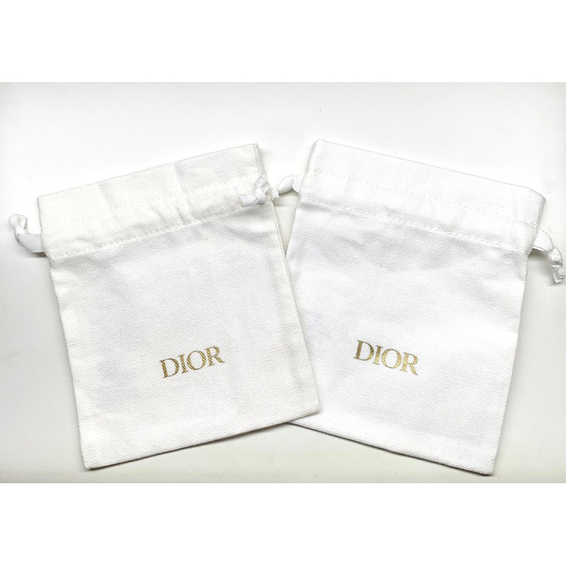 全新Dior帆布束口袋，售89元。