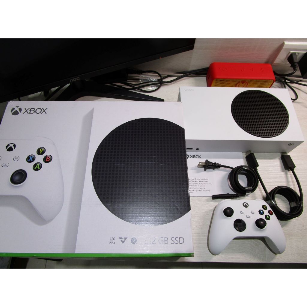 Xbox Series S 4K HDR 9成新 公司貨 遊戲主機 全新原裝配件 數位版 包括手把 2023購入
