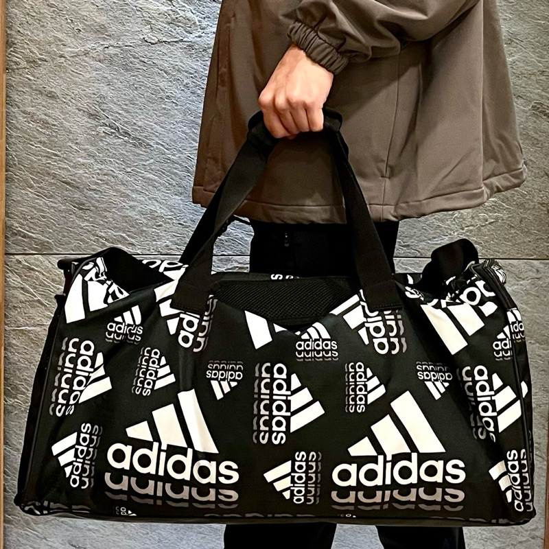 全新✨adidas圓筒包（免運）