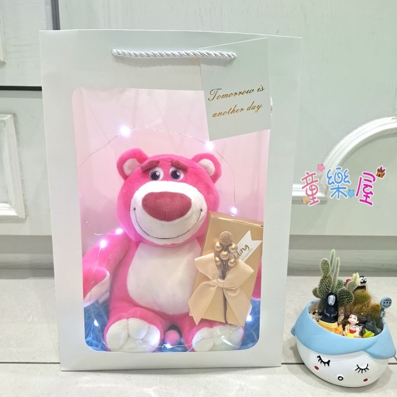 (現貨)熊抱哥娃娃~熊抱哥禮物袋~正版迪士尼~玩具總動員~Q版熊抱哥玩偶~皮克斯~熊抱哥玩偶~熊抱哥娃娃~生日禮物