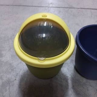 《錢錢購物》五金百貨 蓋子垃圾桶 車用垃圾桶 翻蓋垃圾桶 桌上垃圾桶 小垃圾桶 廁所垃圾桶 迷你垃圾桶 70066