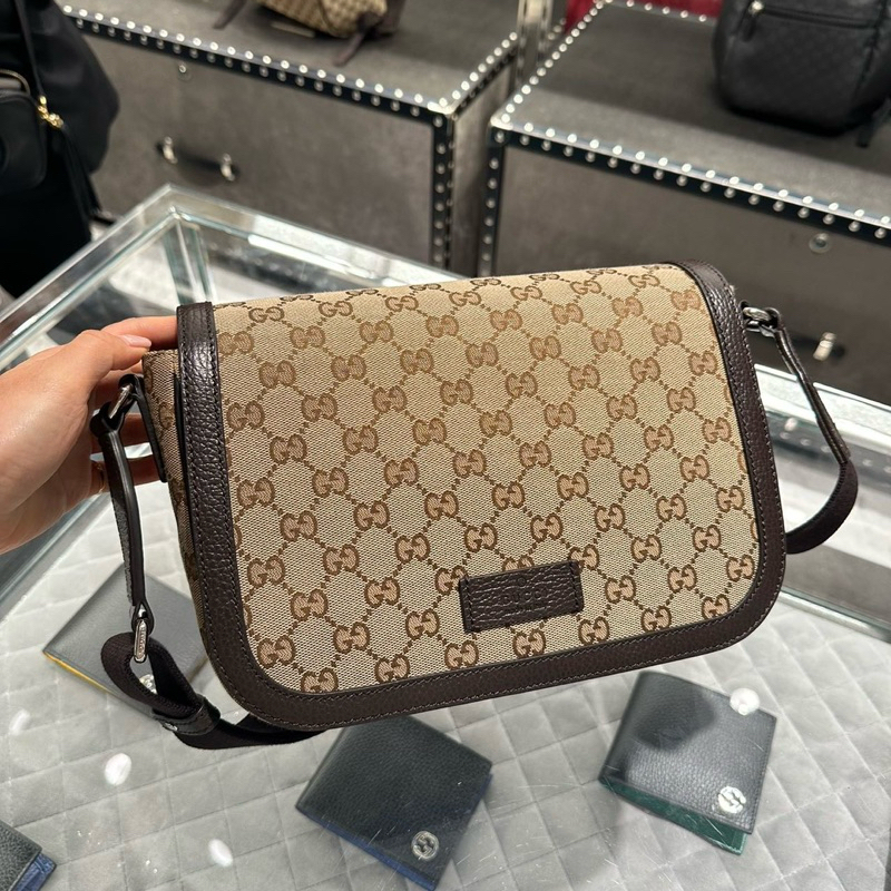 SoHoShop歐洲代購 GUCCI 經典雙G緹花布郵差包 449172