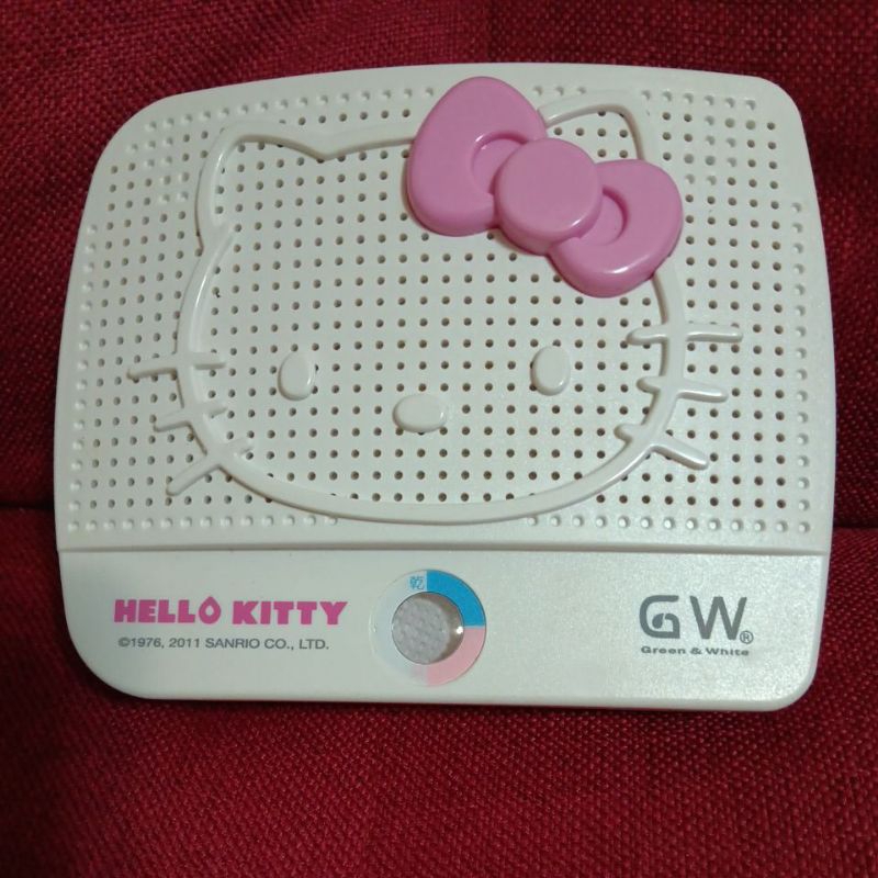 全新的 三麗鷗 正版Hello Kitty 水玻璃 無線式除濕機 小空間櫥櫃專用 插電還原除濕功能 可重複使用