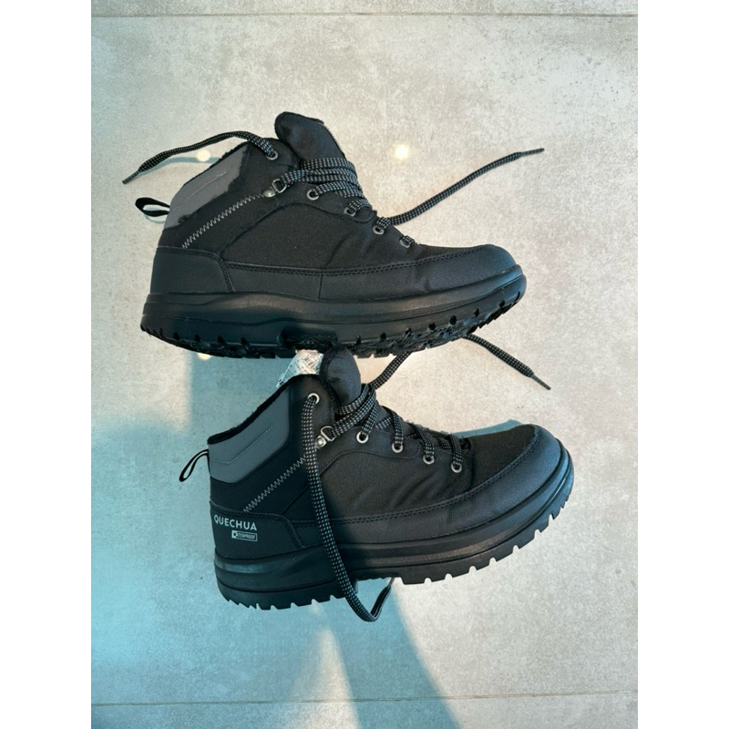 新款 迪卡儂 大童 中筒保暖雪地健行鞋雪靴 EU42,26.5cm（外觀九成新）