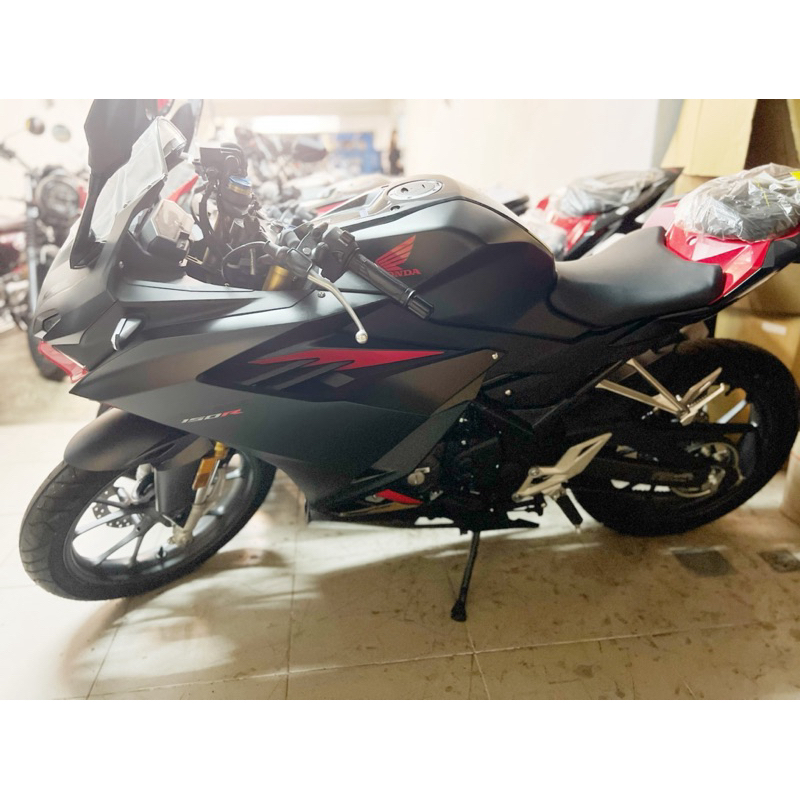 新車HONDA CBR150R ABS