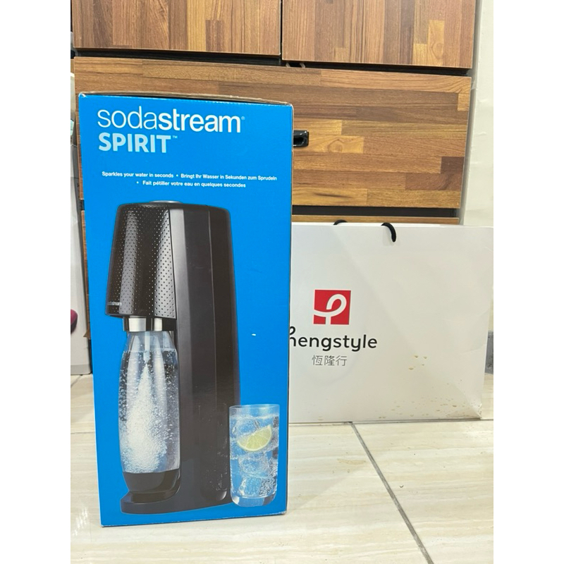 Sodastream時尚風自動扣瓶氣泡水機Spirit-黑