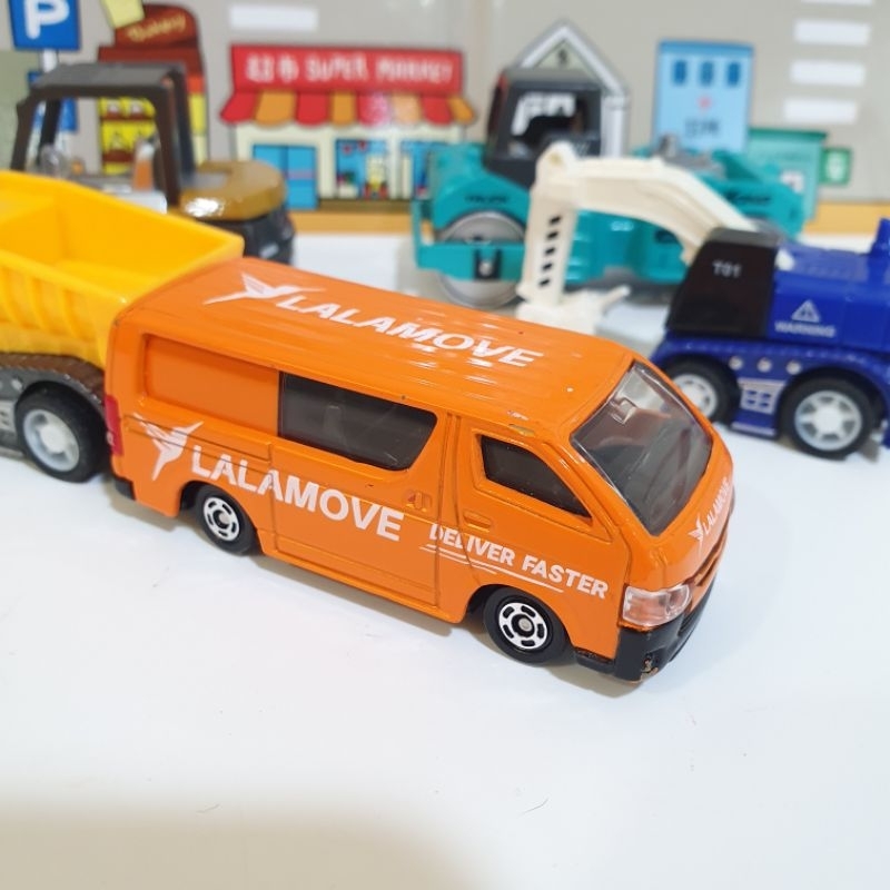 現貨24H出 輕戰損 Tomica no.113 Lalamove 豐田Hiace 廂型車 箱型車 TOMY貨車 運輸車