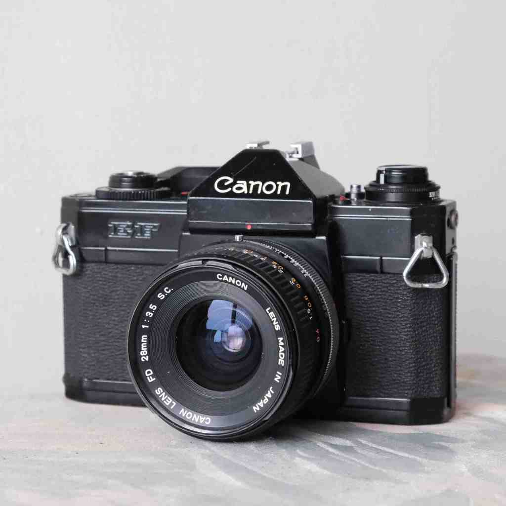 Canon EF 附一顆鏡頭 全機械 單眼 底片相機(SLR 類似AE1)