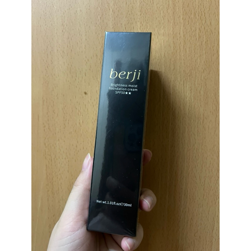 Berji 清透保濕潤色隔離霜SPF50