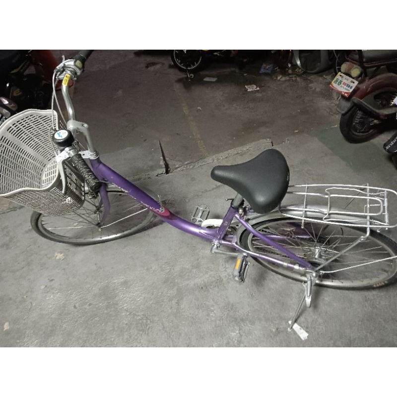 捷安特腳踏車gaint捷安特T426,紫色24吋6段變速淑女車，鋁合金車身把手座管鋼圈不鏽鋼絲,車況好功能正常無待修
