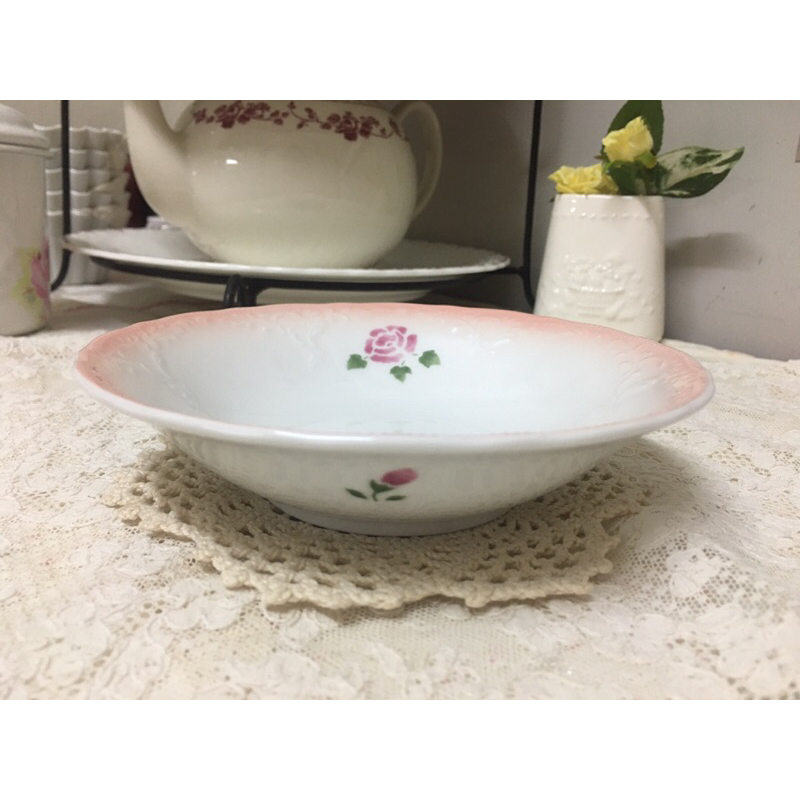 現貨 日本製 Many 玫瑰 陶瓷 沙拉碗 深皿