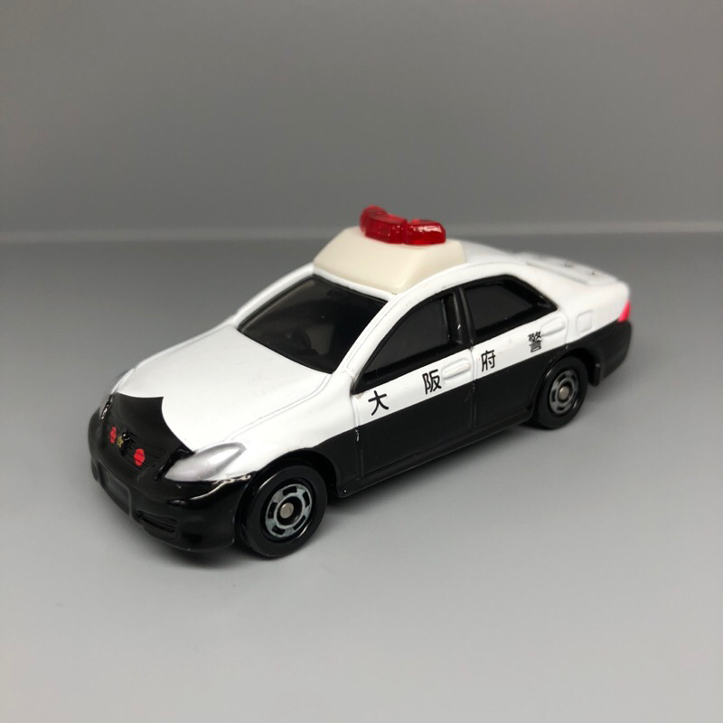 Tomica 110 初回 Toyota crown 大阪府警