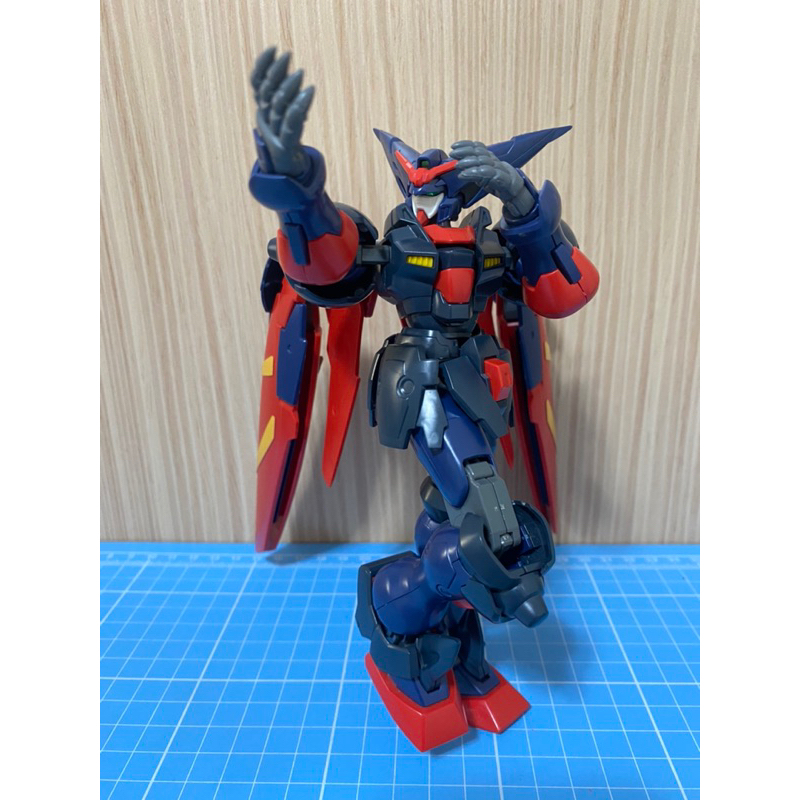 萬代 MG 1/100 宗師鋼彈（已組詳細如下說明）