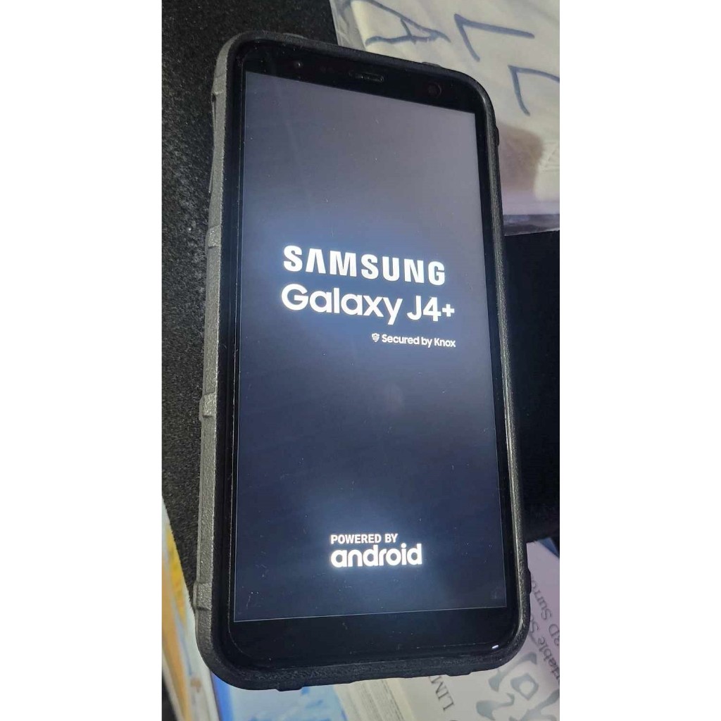 中古良品   三星 SAMSUNG  J4+ 32G  使用正常，含一個二手保護殼無其他配件800元