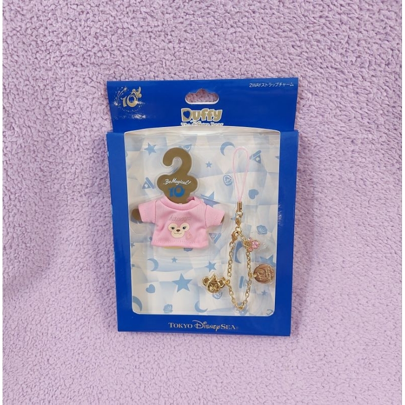 全新 日本迪士尼樂園 達菲熊吊飾專用衣服組（不包含玩偶）粉色T恤 雪莉玫吊飾專用衣物飾品配件 t-shirt 變裝服飾