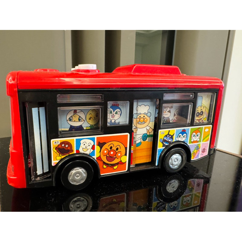 日本麵包超人有聲車人物可變換 有趣玩具 巴士 公車 玩具車麵包超人博物館購入
