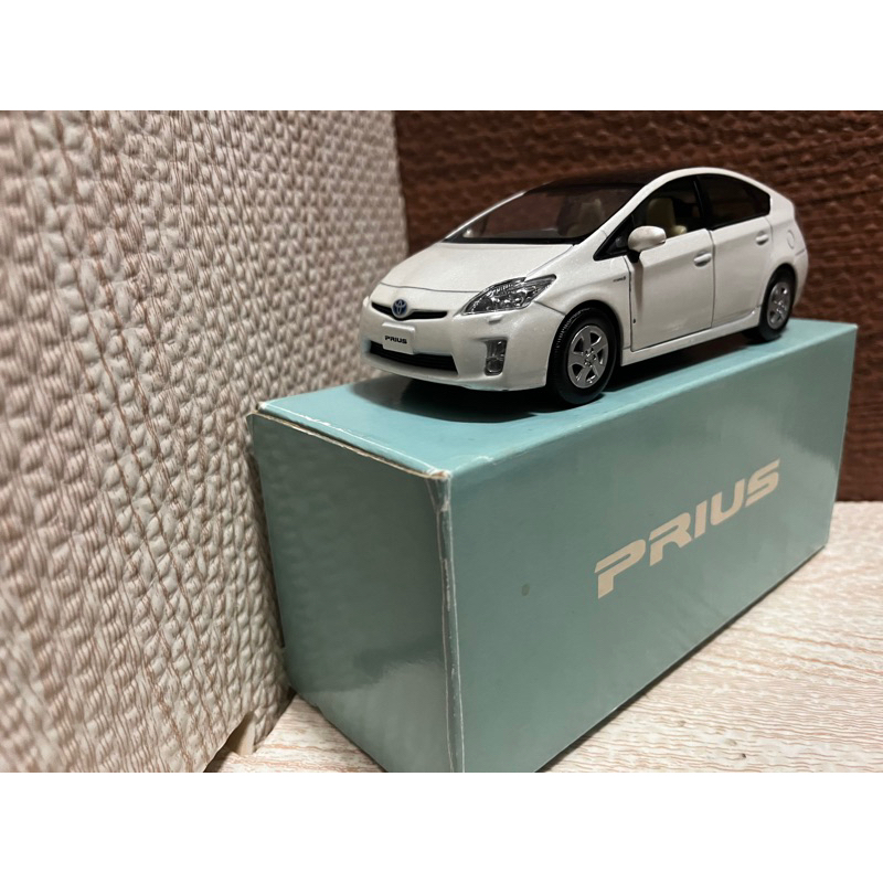 Toyota Prius 3代 白色 1/24 日規原廠模型車