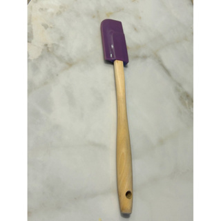 Le Creuset B小鏟 刮勺 刮刀 紫色長26公分（二手）