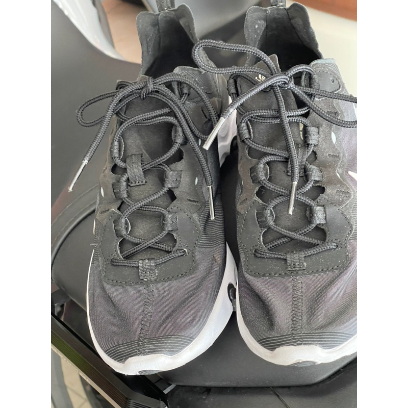 Nike休閒鞋二手價React Element 55 黑白 8號 9成新尺寸 nike 運動鞋耐吉運動鞋