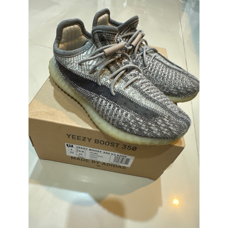 Adidas Yeezy Boost 350 V2 kids 灰色 童鞋 19.5cm