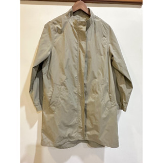 《咪の全新外套》特賣～全新專櫃 韓國MIXXO長版風衣外套（S軍綠）/無領 大衣 長版 拉鍊 排扣/073