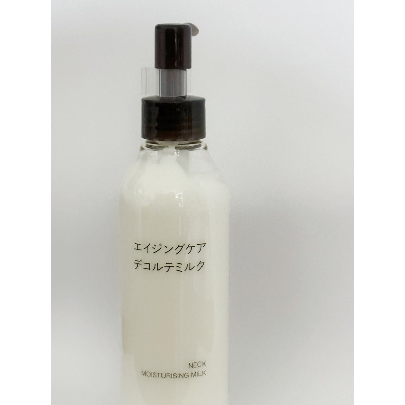 《niwa &amp; banii日本選物🐰》現貨在台 無印良品 MUJI 頸部潤膚乳 乳液 潤膚乳 日本限定 撫平 脖霜 保濕