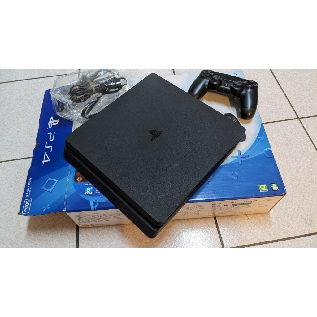 PS4 slim CUH-2017A B01主機500GB 二手九成新