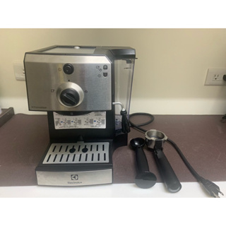 Electrolux伊萊克斯 半自動義式咖啡機E9EC1-100S