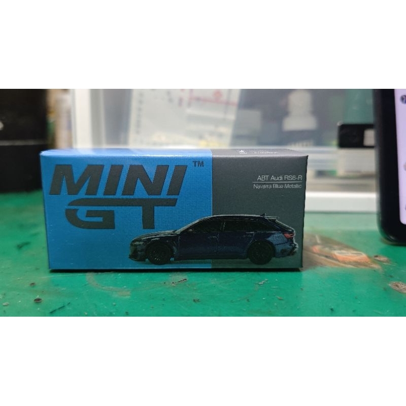 MINI GT AUDI RS6-R