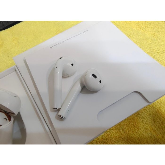 聯翔通訊 二手機 台灣原廠過保固2022/8/13 Apple AirPods2 有線充電版 藍芽耳機 台灣公司貨