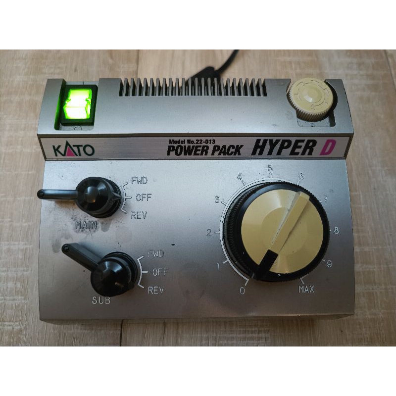 二手/現貨/N規軌道 KATO 22-013 複線控制器 Power Pack Hyper D(支援電壓微調、常點燈)